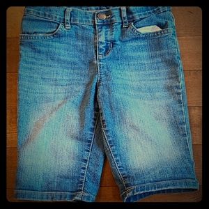 Children's place Bermuda shorts size 8